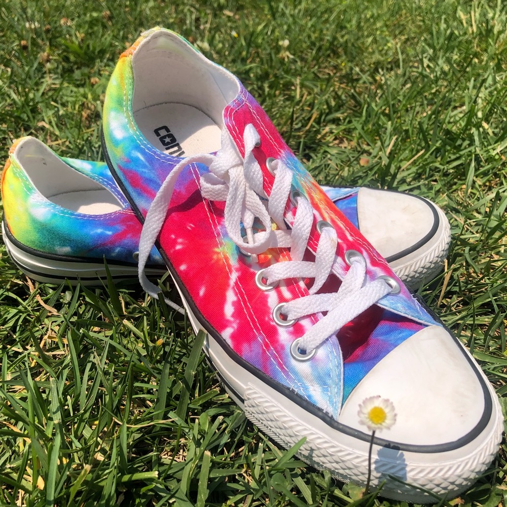 Tie Dye Converse (5M, 7W)